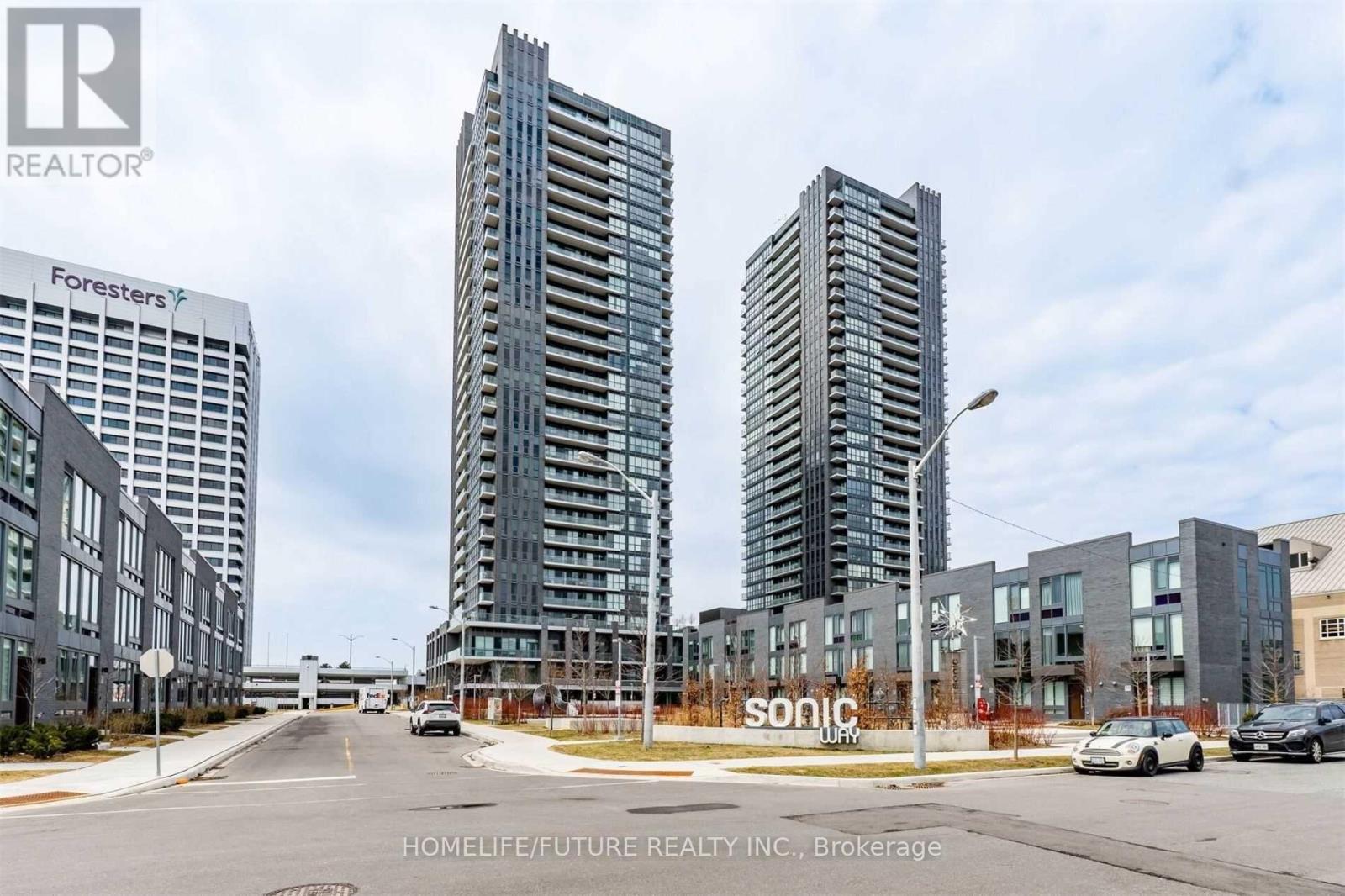 908 2 Sonic Way, Toronto, ON M3C 0P2