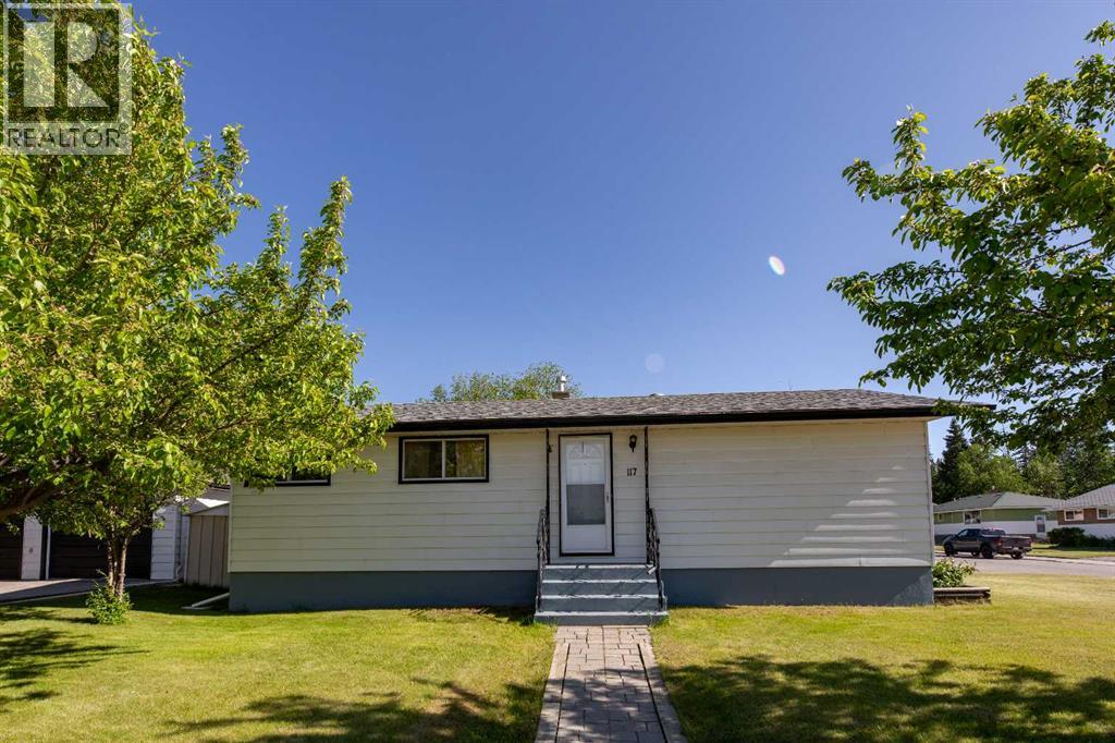 117 Dorin Dr, Hinton, AB T7V 1B8