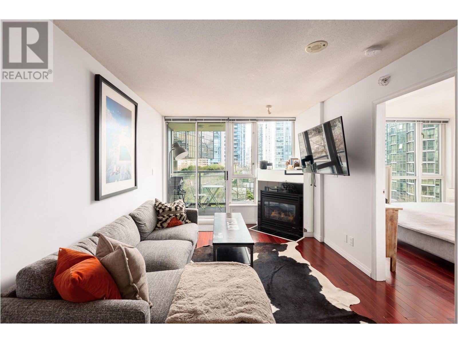 1328 W Pender Street Unit 604, Vancouver, BC V6E 4T1