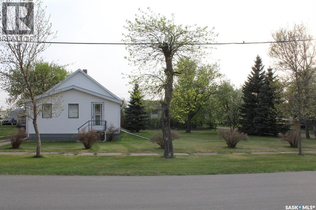 110 Avenue U South #7th, Alameda, SK S0C 0A0