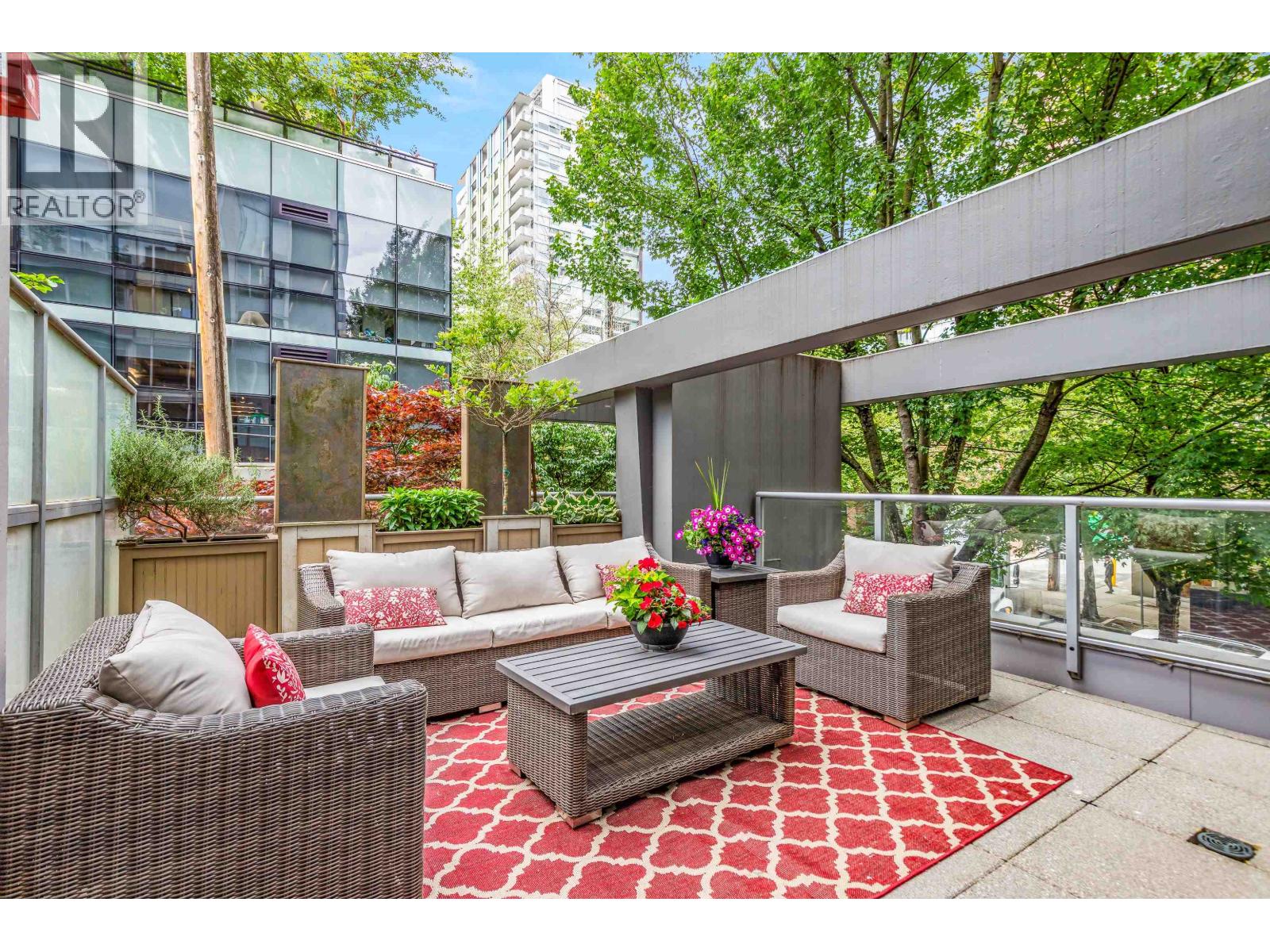 1001 Richards Street Unit 202, Vancouver, BC V6B 1J6