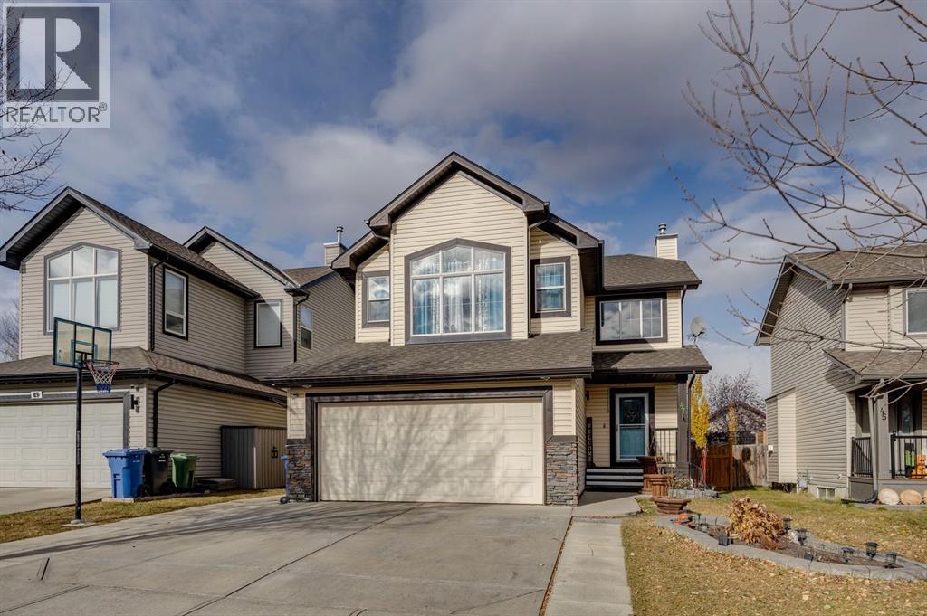 47 Westmount Rd, Okotoks, AB T1S 2J3