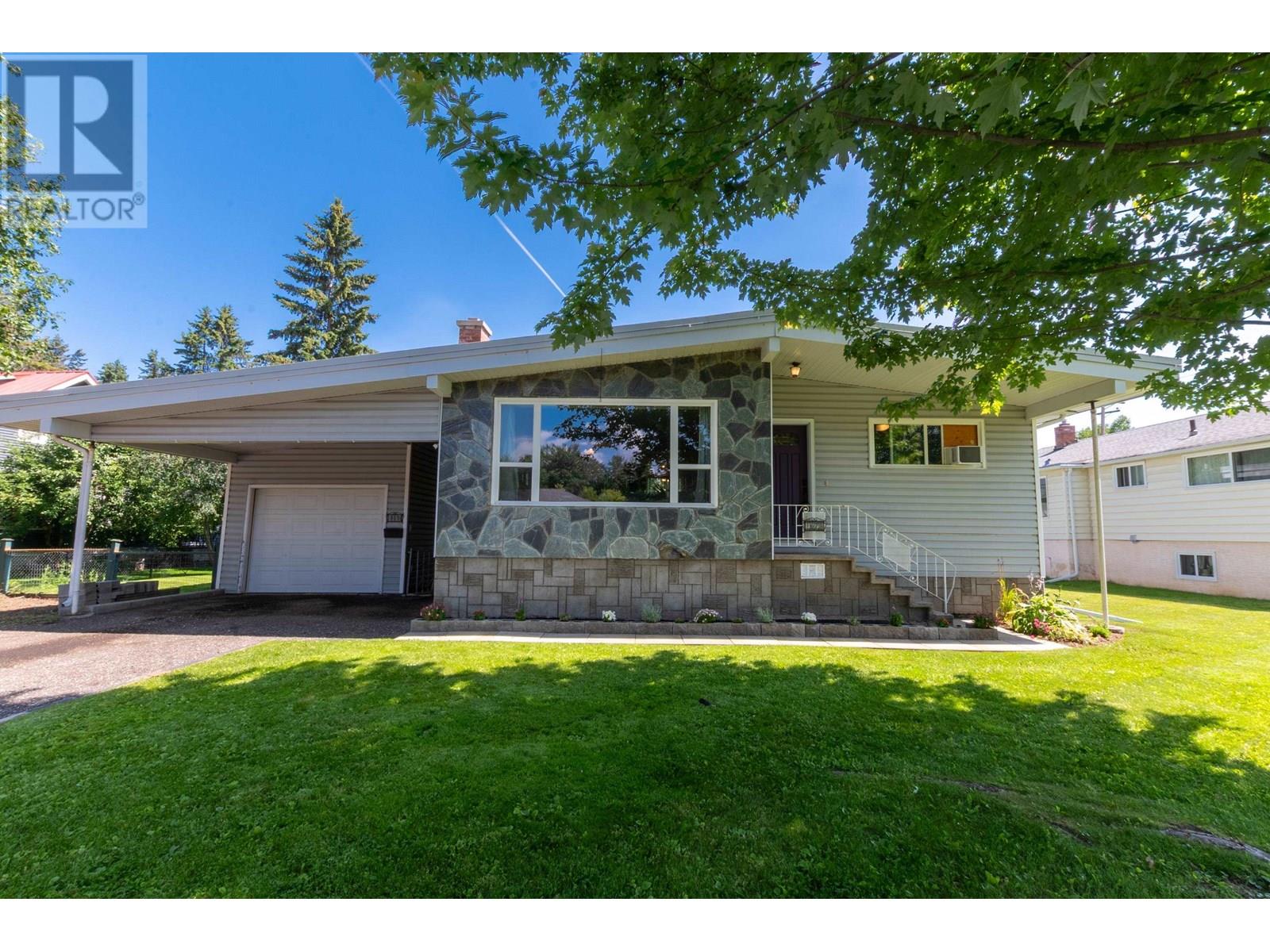 1678 Kenwood St, Prince George, BC V2L 1S2