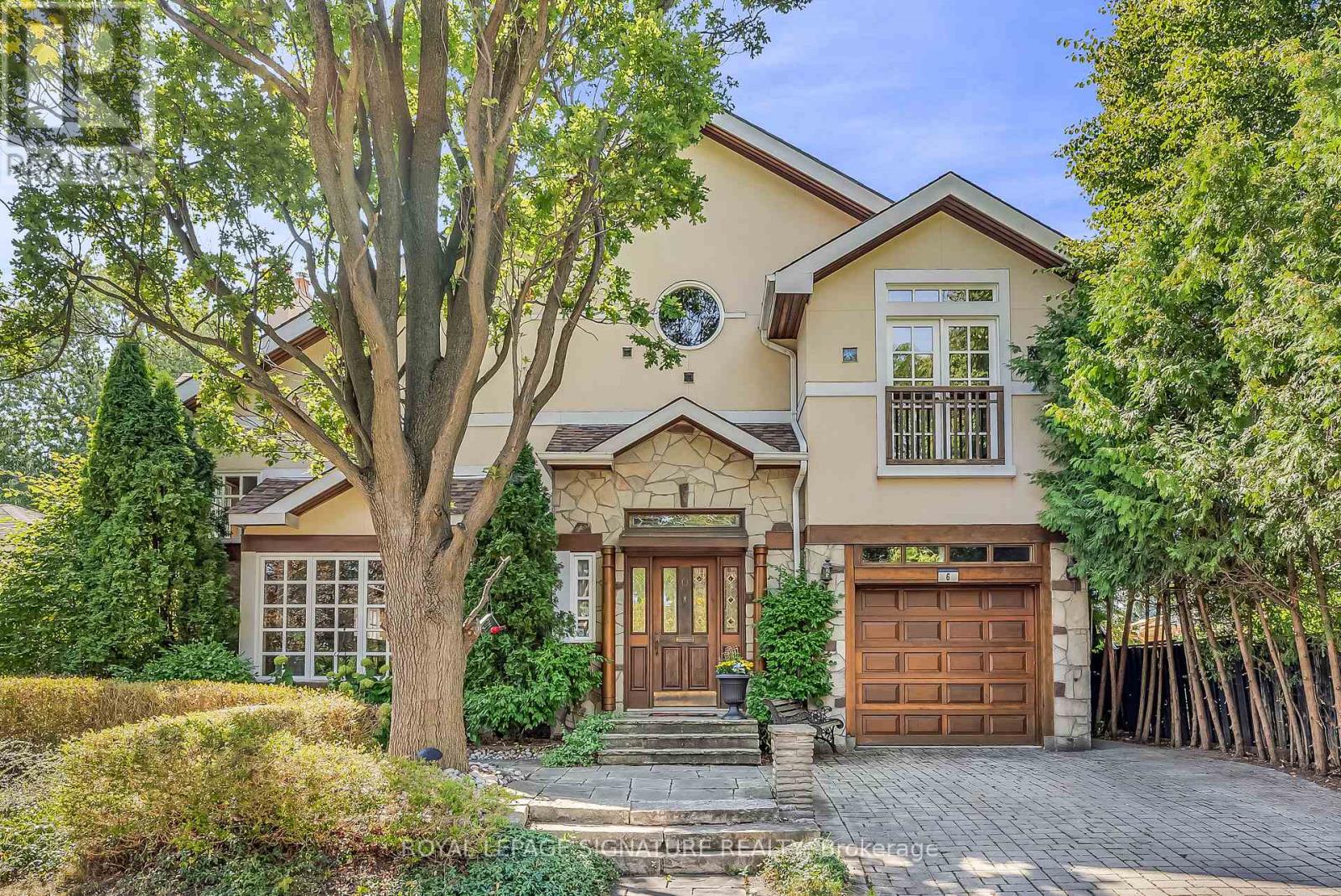 6 Crossburn Dr, Toronto, ON M3B 2Z2