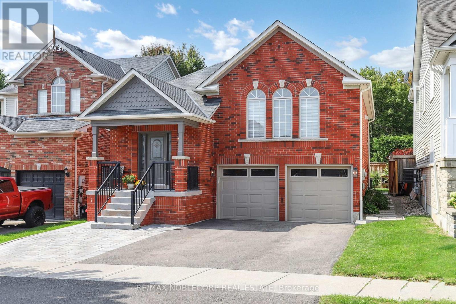 35 Mill Dam Ct, King, ON L0G 1T0