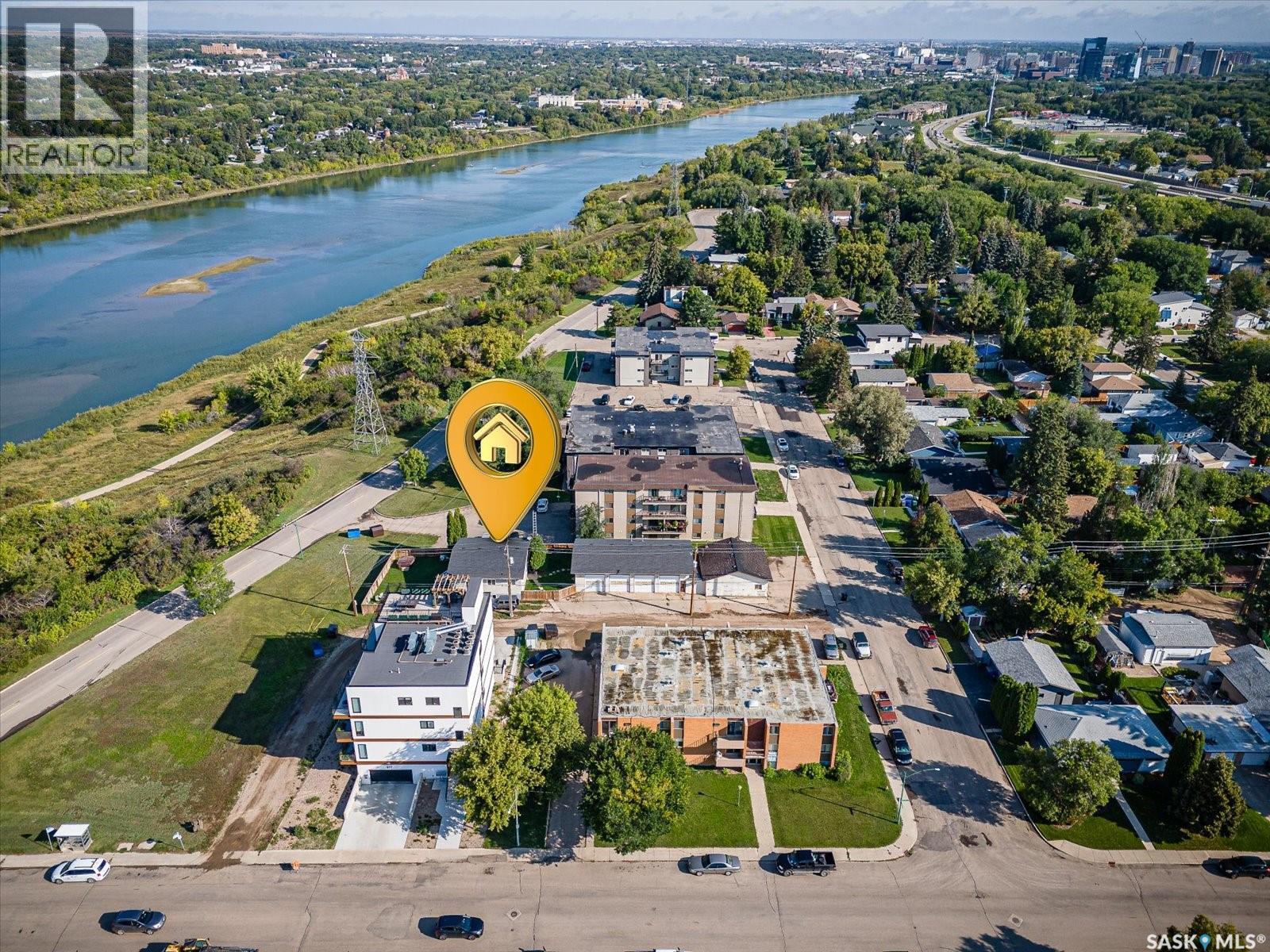 2126 Ste Cecilia Ave, Saskatoon, SK S7M 0P2