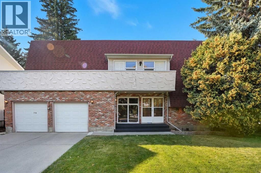 719 Willamette Dr SE, Calgary, AB T2J 2A3