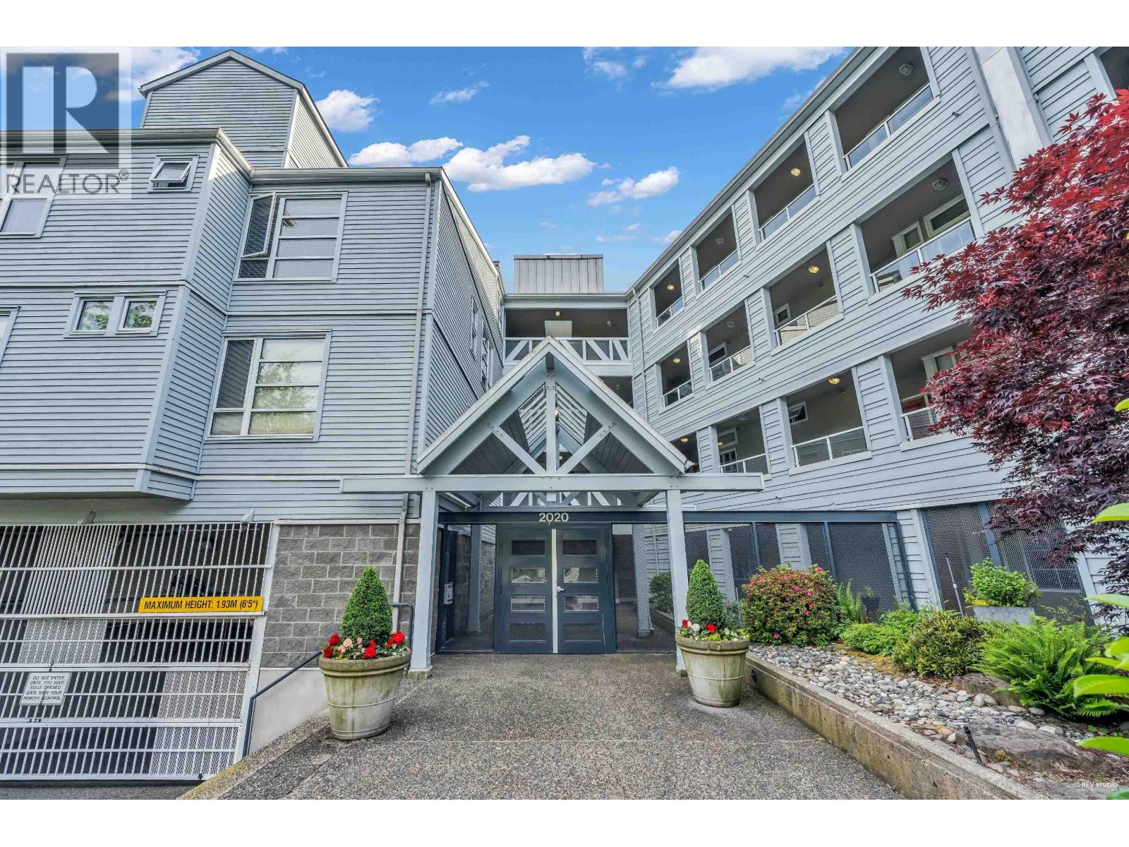 2020 E Kent Avenue South Unit 208, Vancouver, BC V5P 4X1