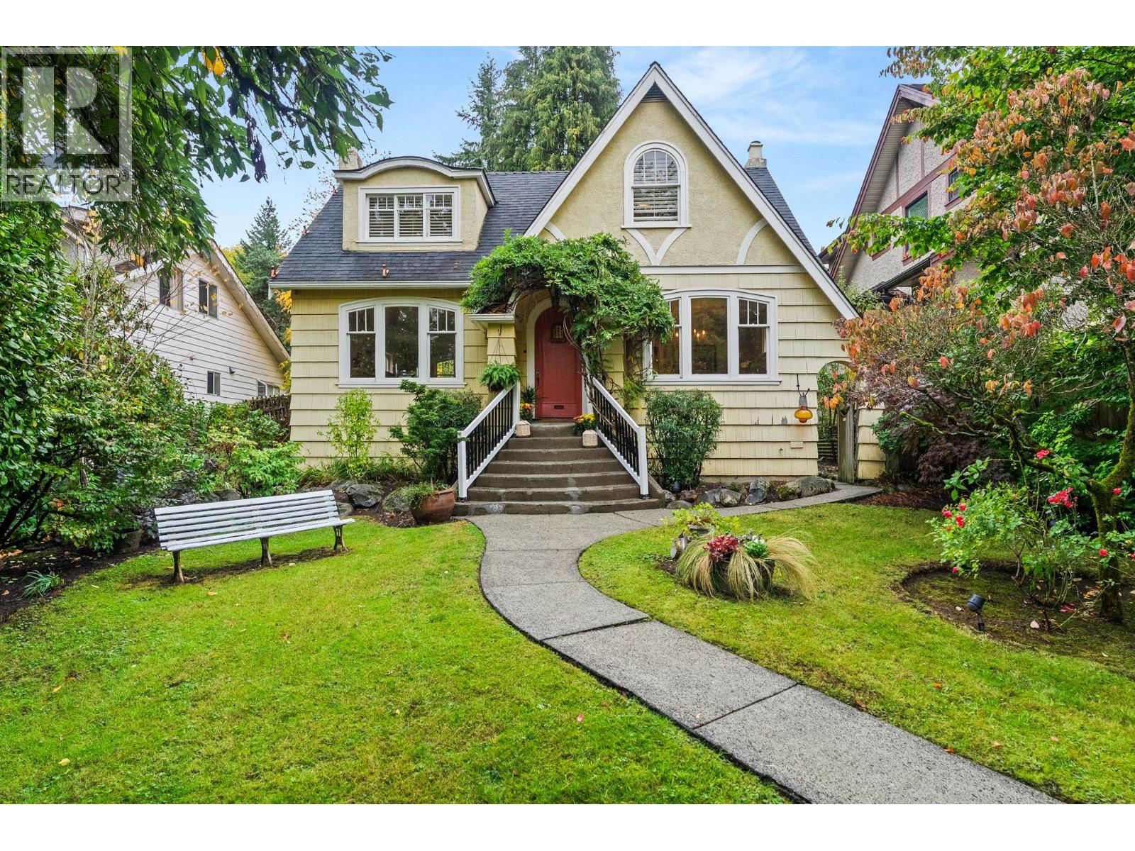 3141 W 39th Ave, Vancouver, BC V6N 2Z7