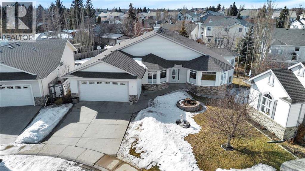 6 Wheeler Pl E, Strathmore, AB T1P 1A7