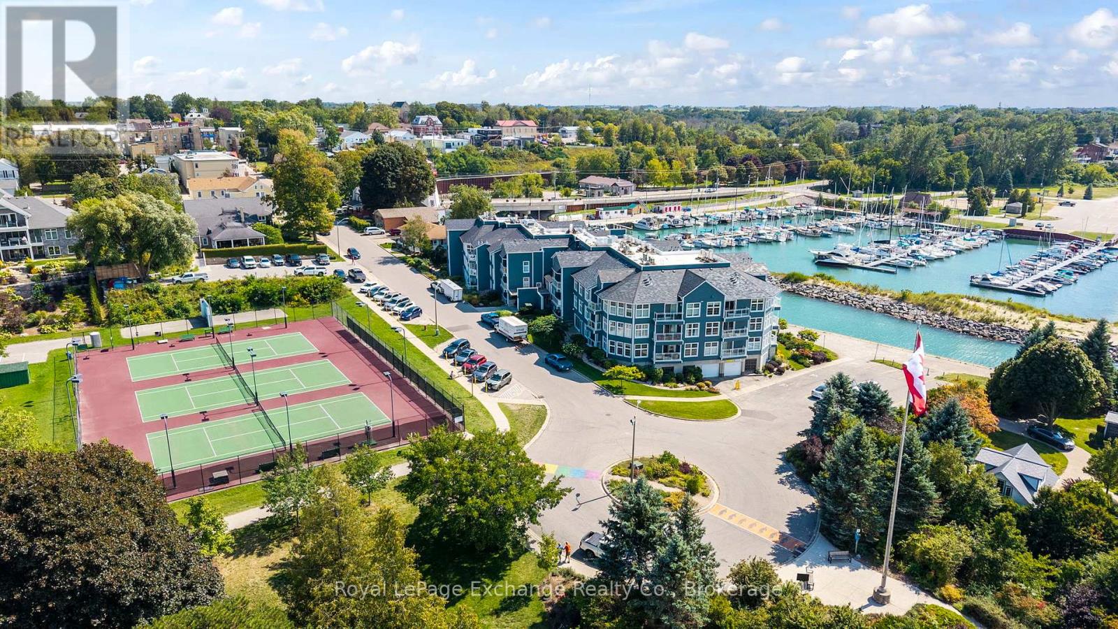 202 200 Harbour St, Kincardine, ON N2Z 3A3