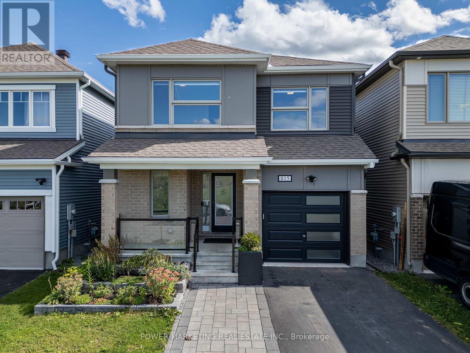 815 Henslows Cir, Ottawa, ON K4A 5H6