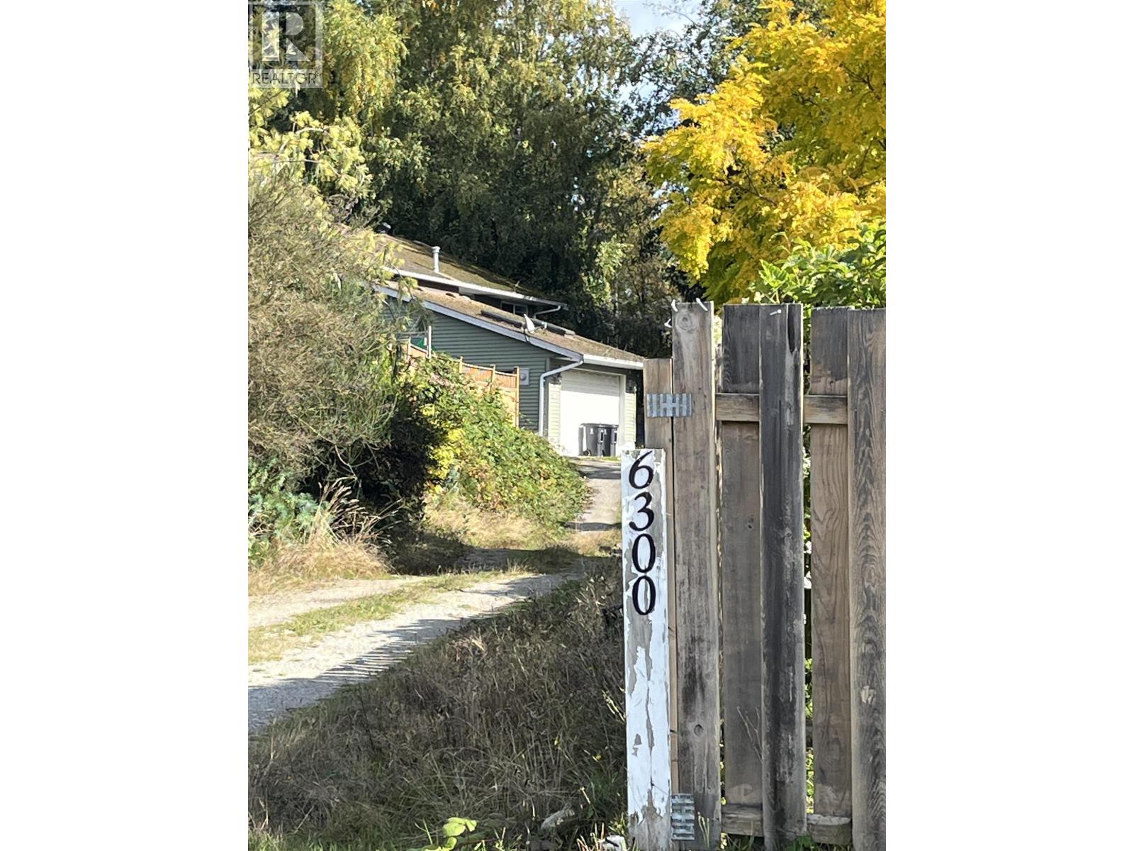 6300 Samron Rd, Sechelt, BC V0N 3A7