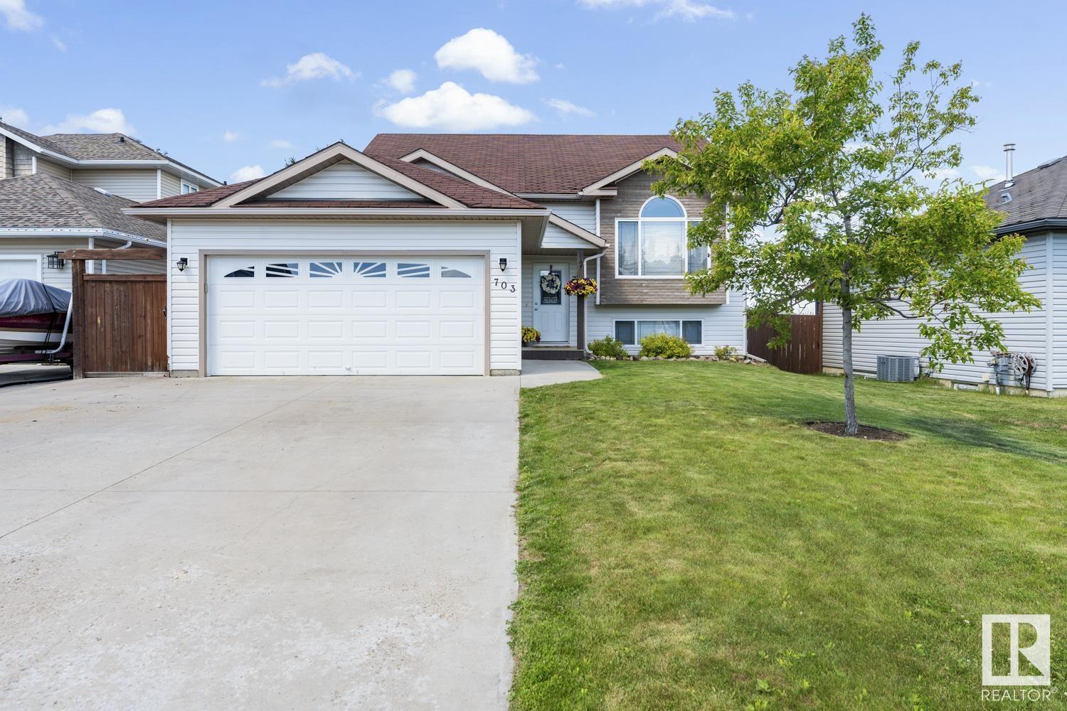 703 Sparrow Cl, Cold Lake, AB T9M 2B7
