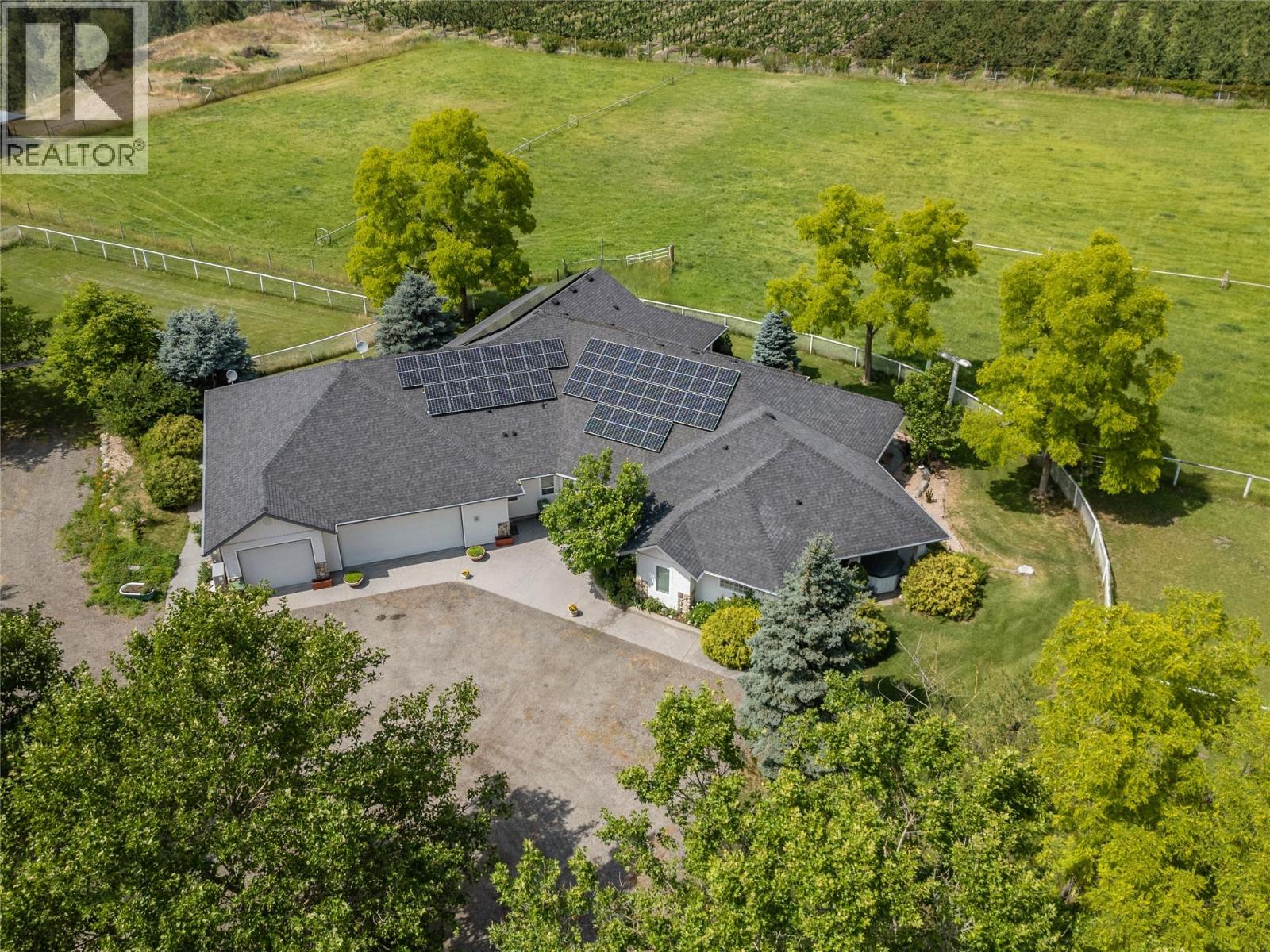 2457 Belgo Rd, Kelowna, BC V1P 1E2