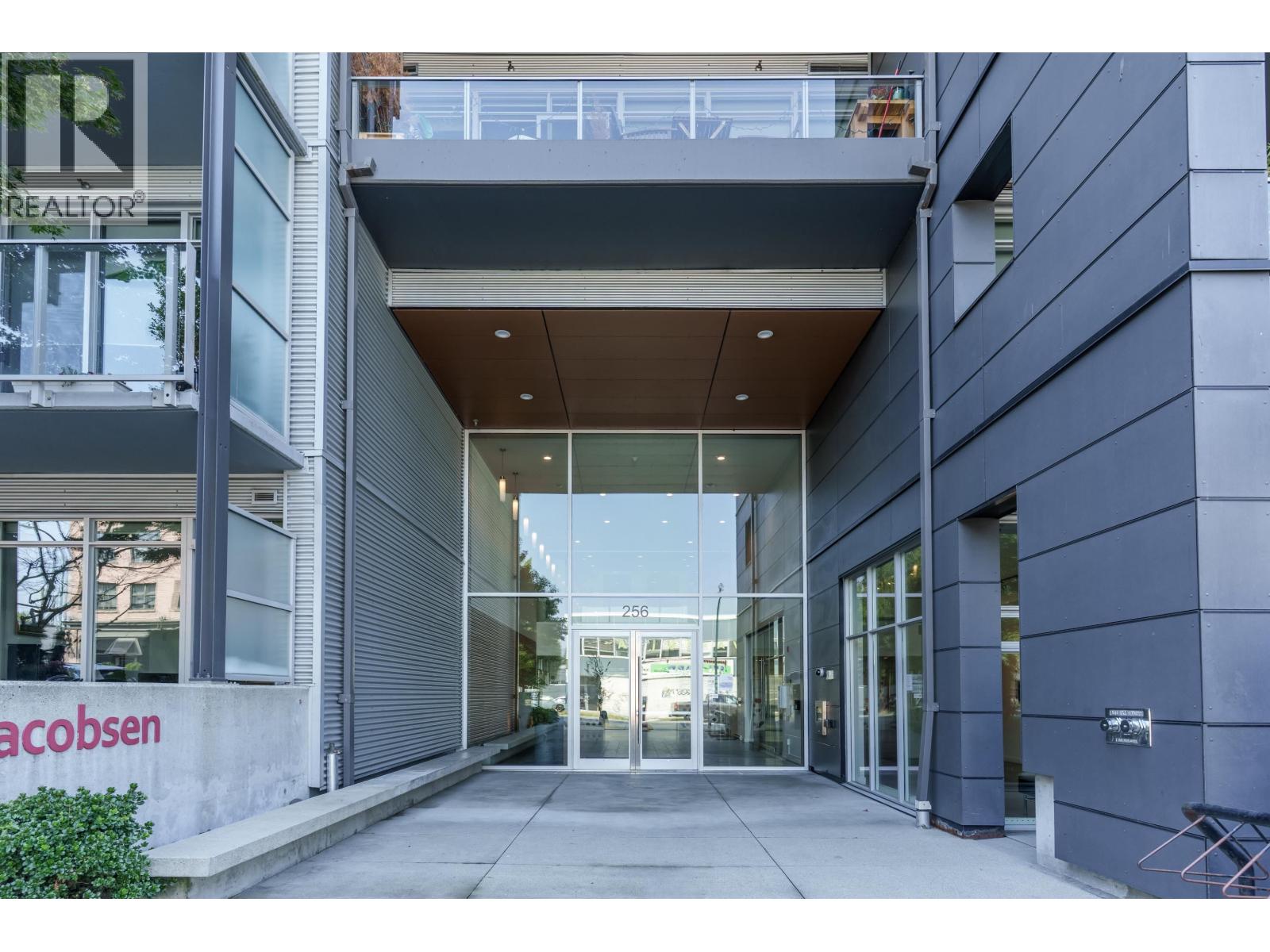 260 E 2nd Ave, Vancouver, BC V5T 1B7