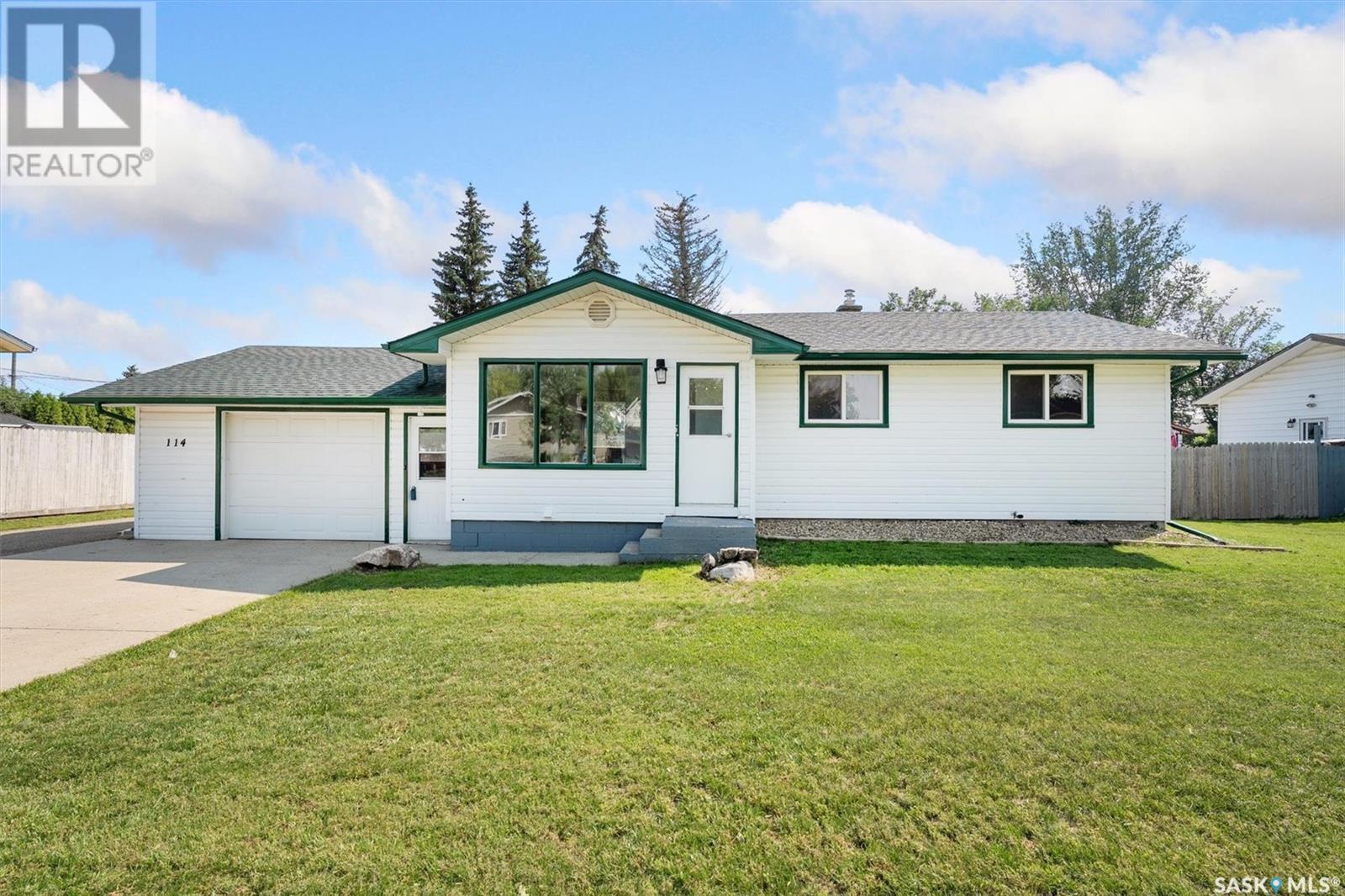 114 2 Street South, Martensville, SK S0K 2T0