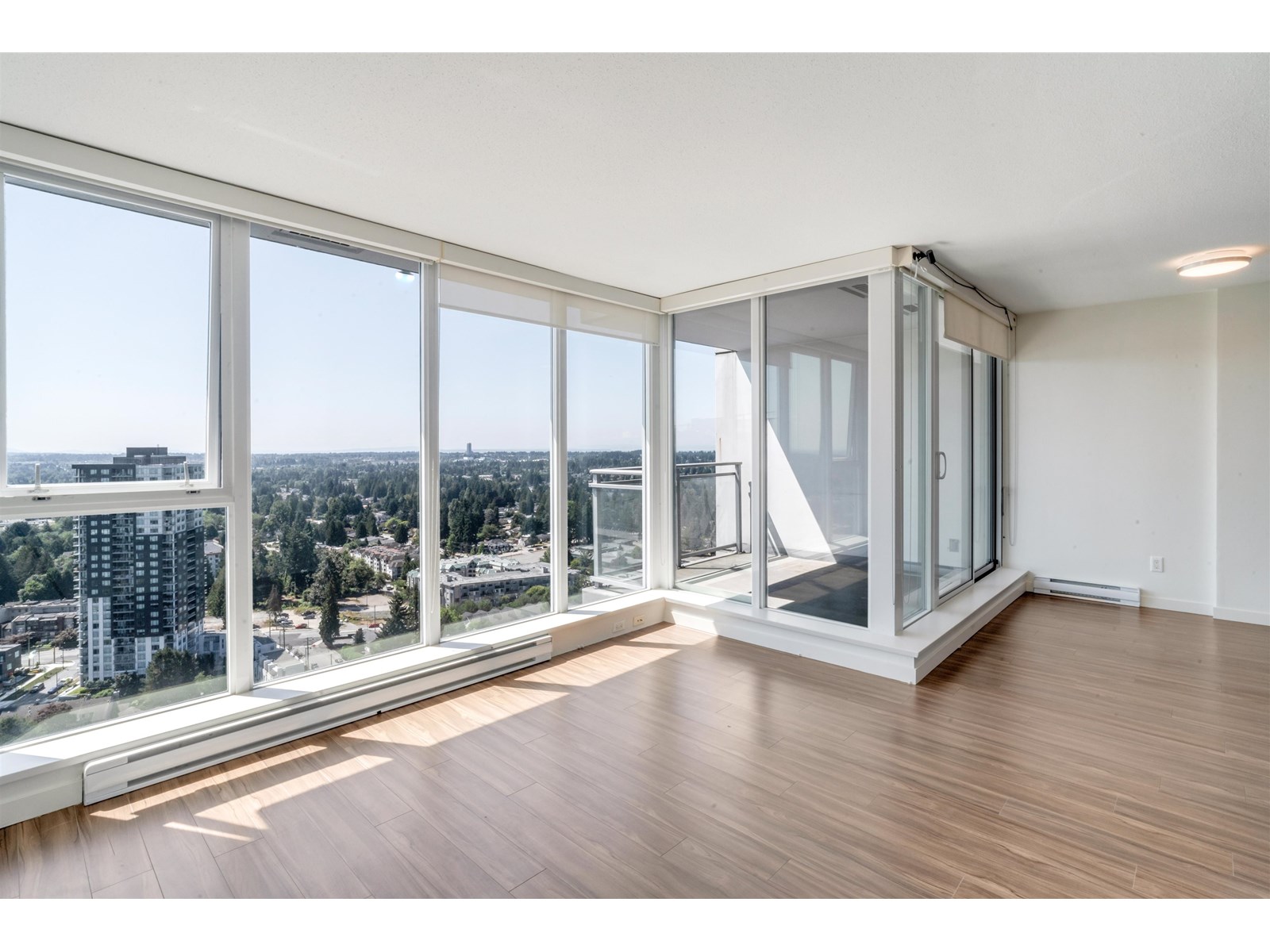 13325 102a Avenue Unit 3707, Surrey, BC V3T 1P6