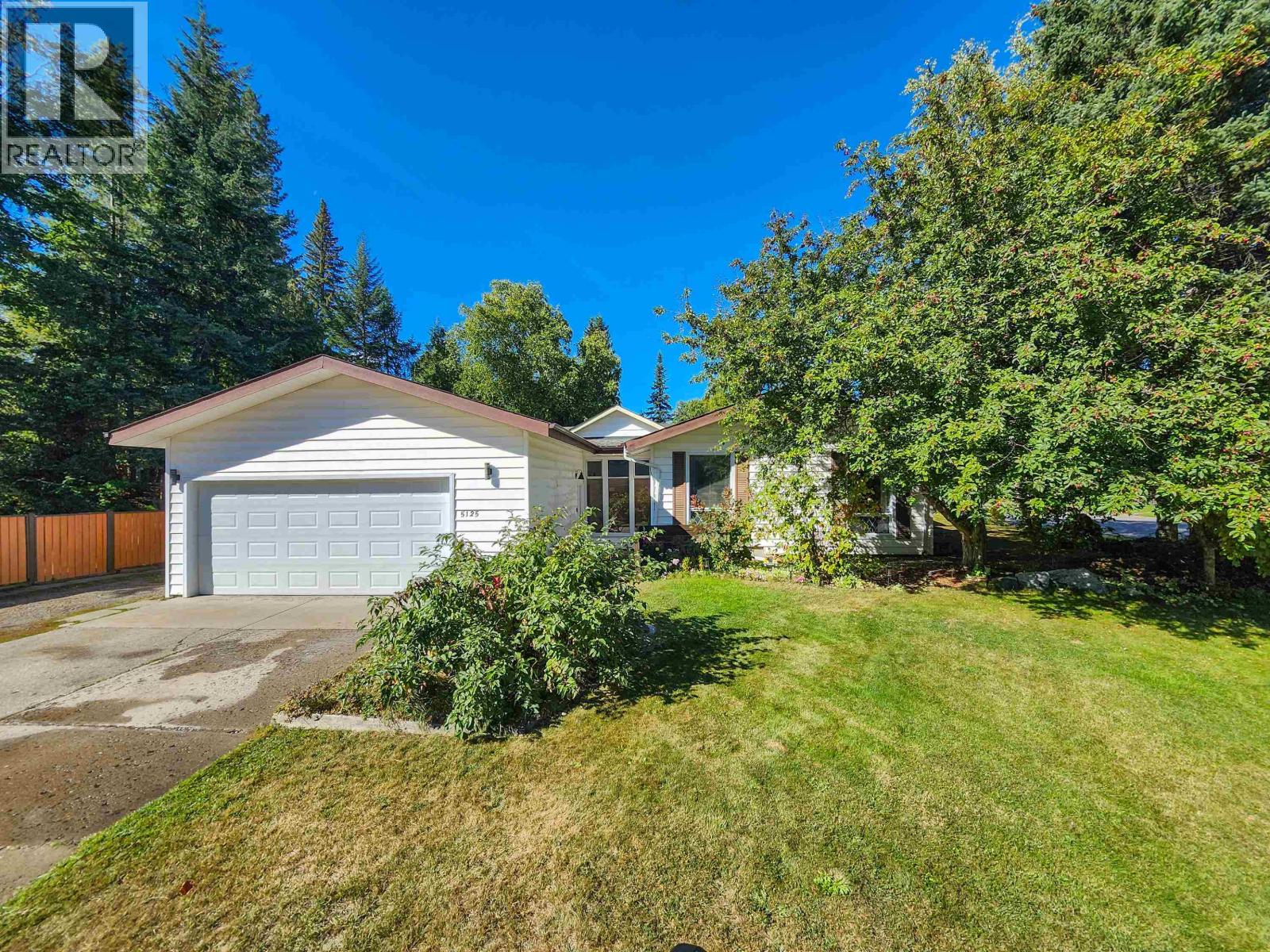 5125 Simon Fraser Ave, Prince George, BC V2N 2B7