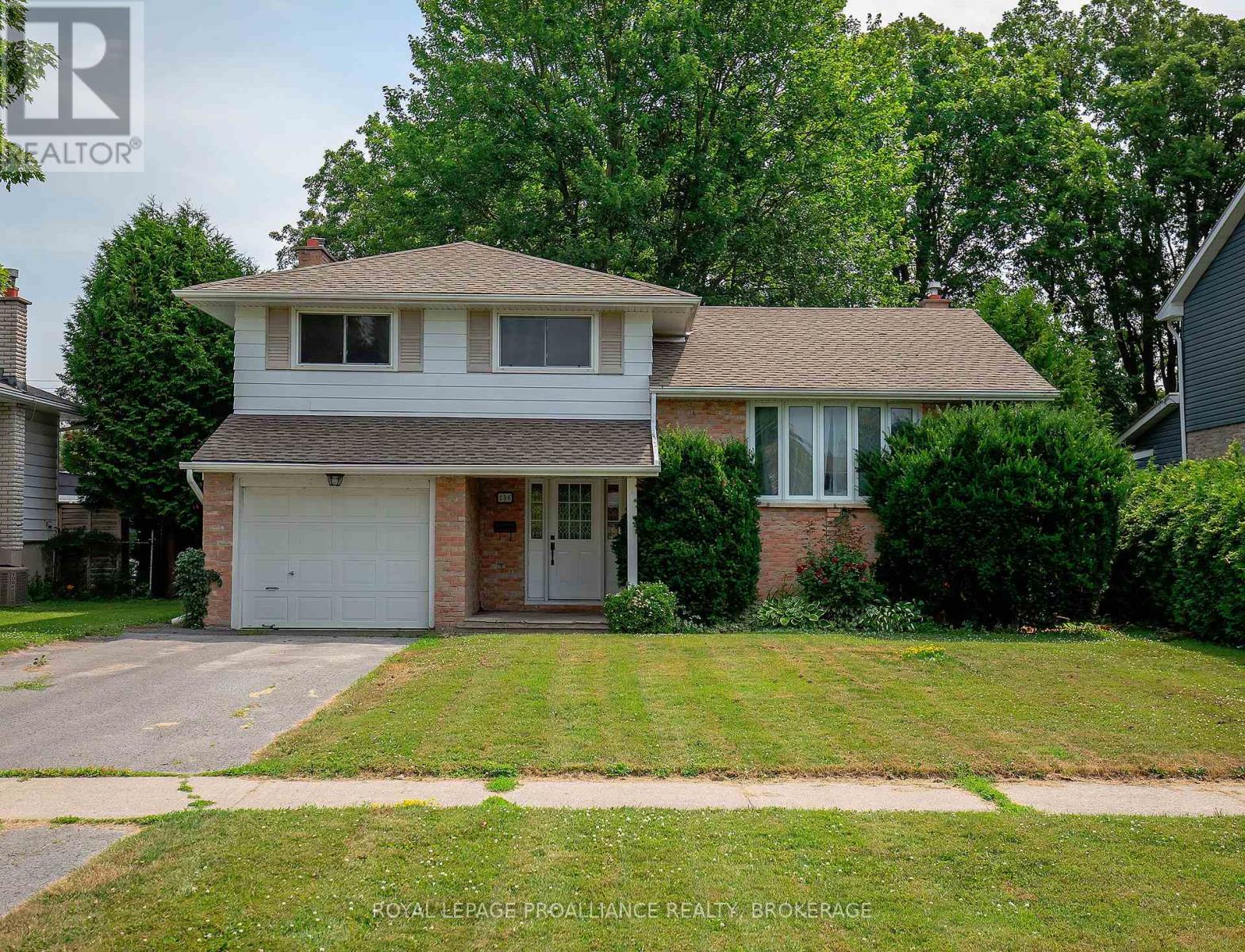 296 Olympus Ave, Kingston, ON K7M 4T9