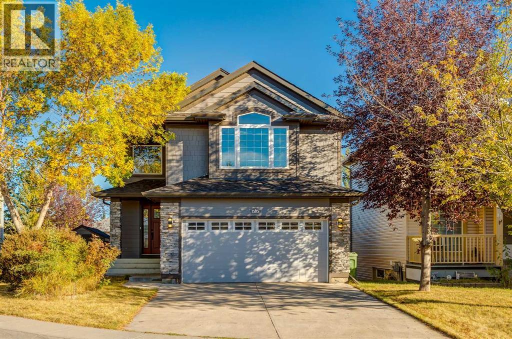 77 Somerset Cir SW, Calgary, AB T2Y 3P7