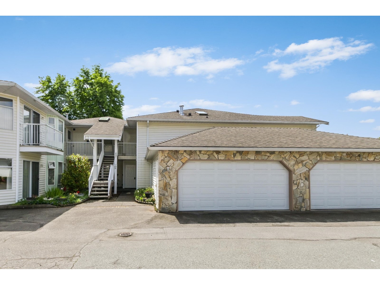 7156 121 Street Unit 228, Surrey, BC V3W 0J6