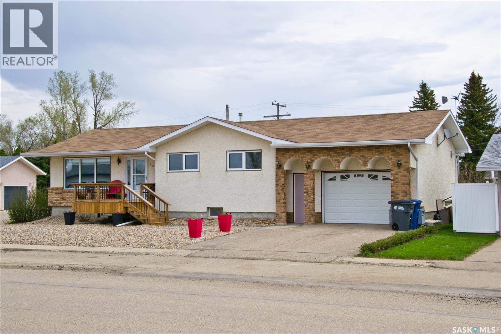 403 2nd Avenue West, Montmartre, SK S0G 3M0