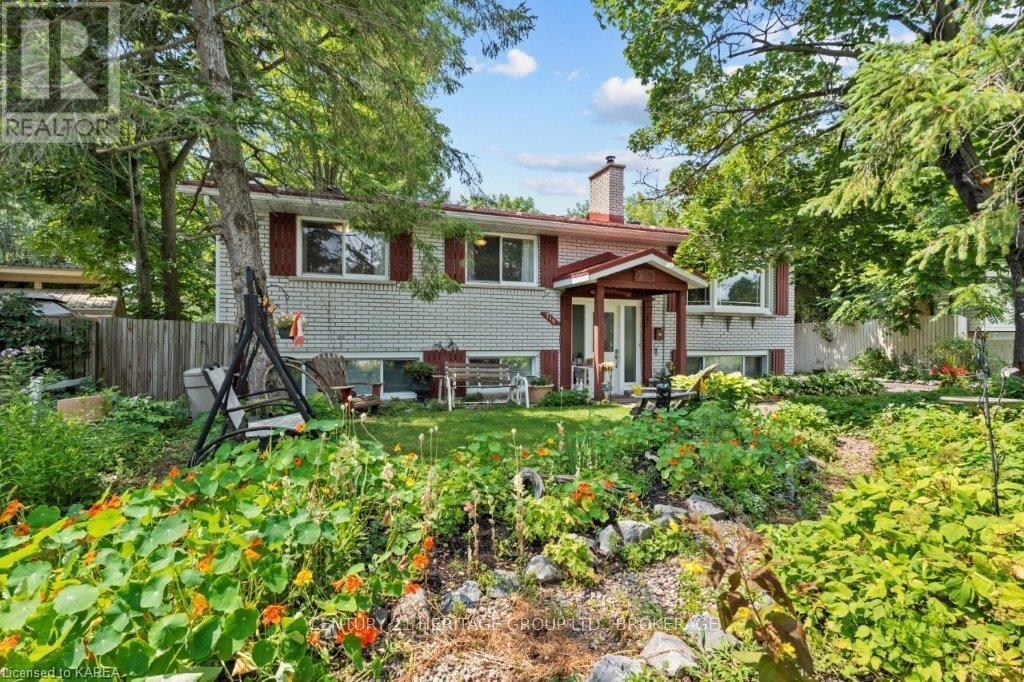 715 High Gate Park Dr, Kingston South Of Taylor-kidd Blvd, ON K7M 5Z7