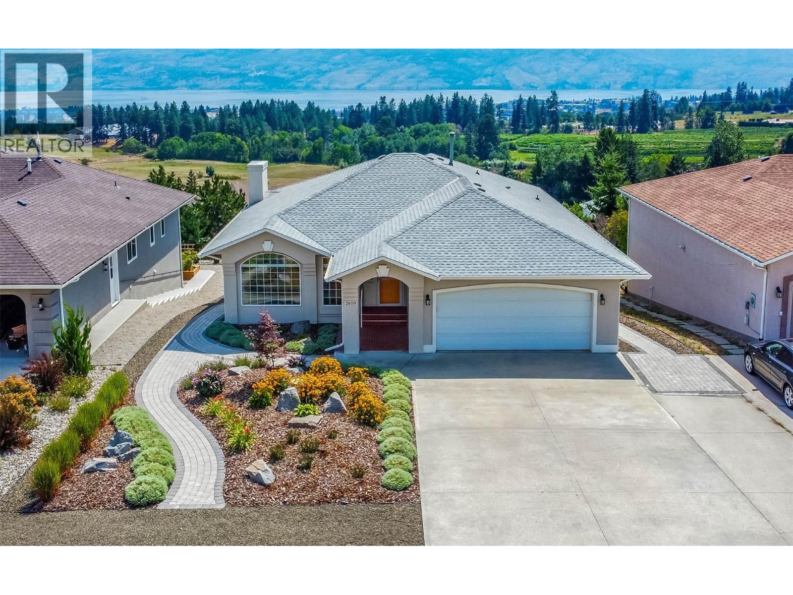 2609 Wild Horse Dr, West Kelowna, BC V4T 2K9