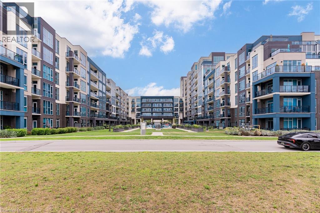 16 Concord Place Unit 513, Grimsby, ON L3M 0J1