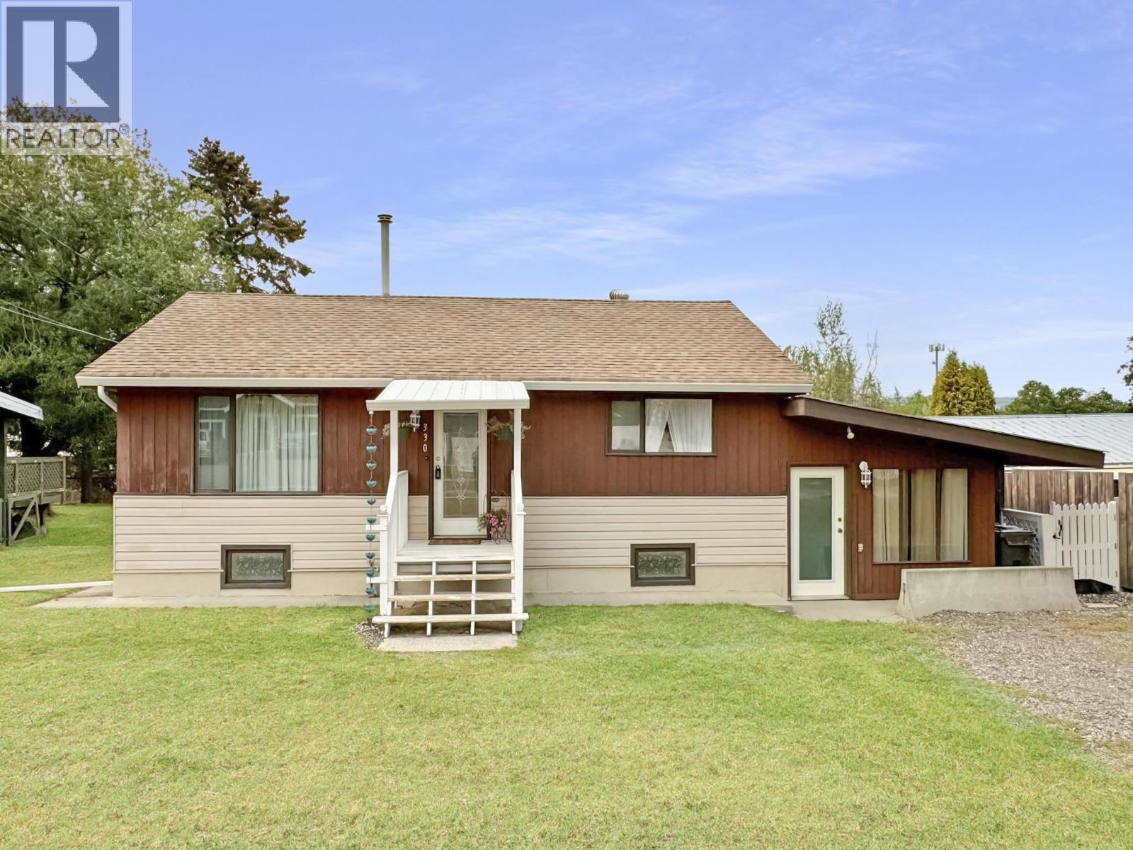 330 Cedar Ave, 100 Mile House, BC V0K 2E0