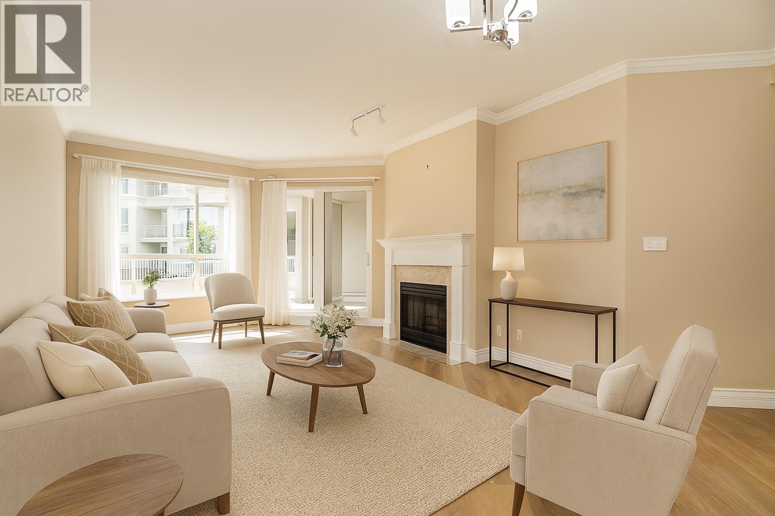 3098 Guildford Way Unit 218, Coquitlam, BC V3B 7W8