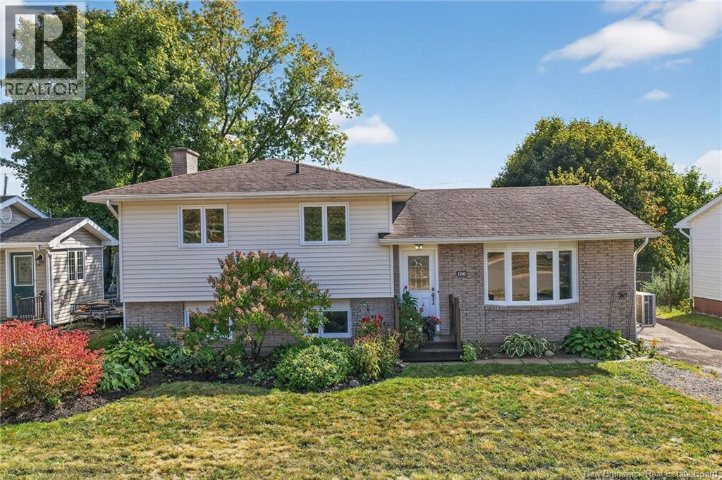 106 Columbus Ave, Moncton, NB E1A 5E4