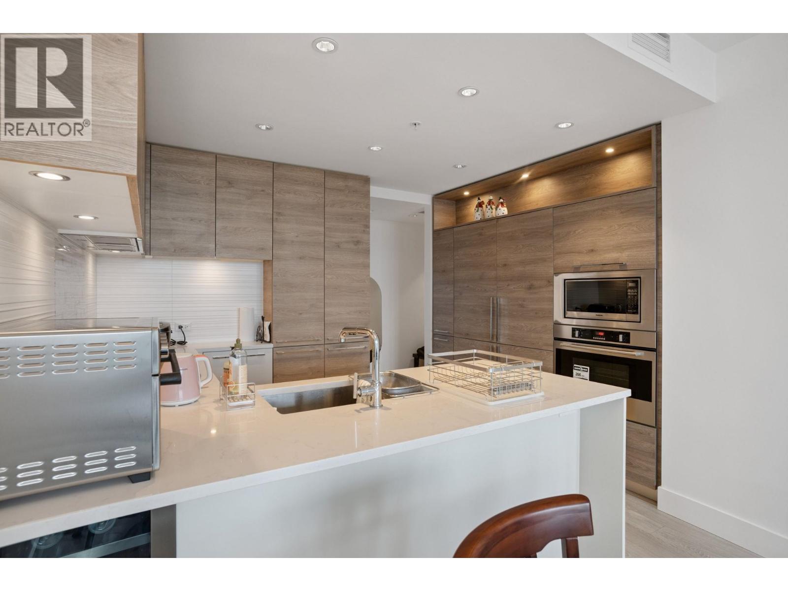7358 Edmonds Street Unit 1411, Burnaby, BC V3N 0H1