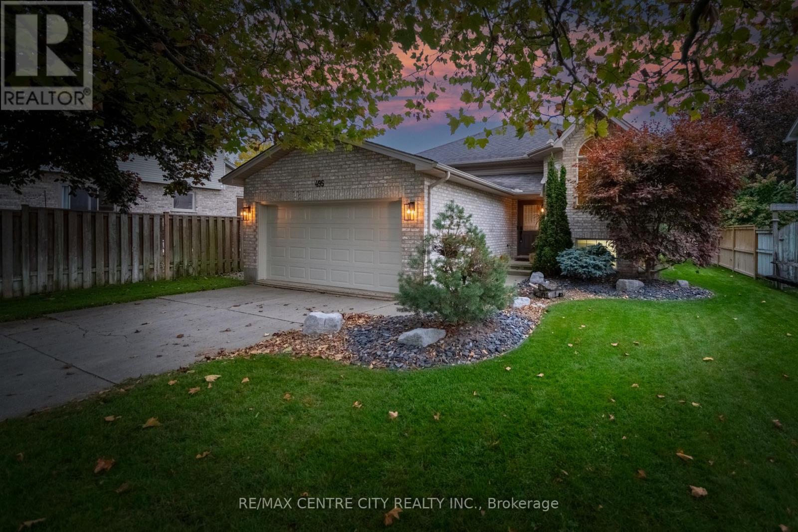 495 Riverview Dr, Strathroy-Caradoc, ON N7G 4B3