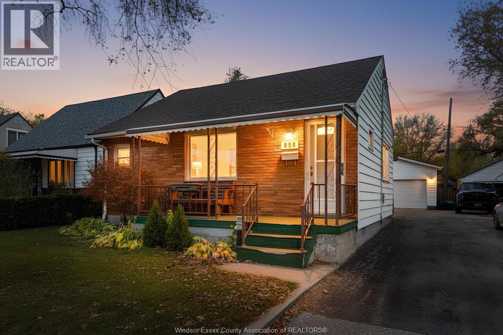 958 Partington Ave, Windsor, ON N9B 2P2