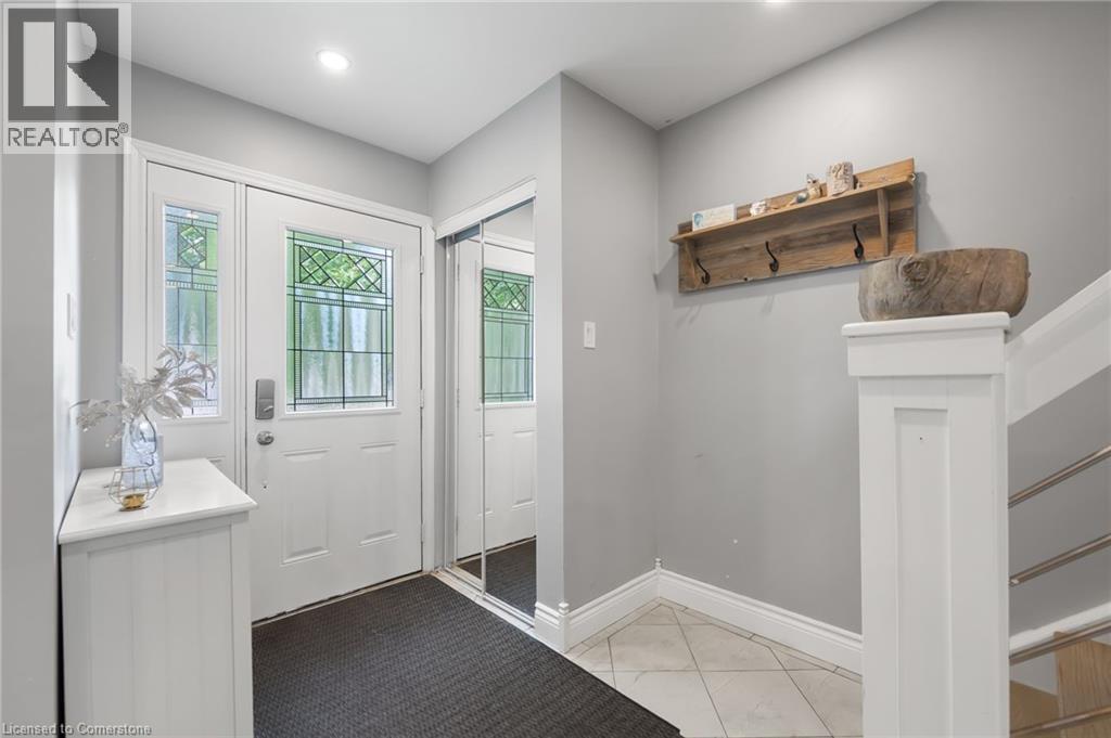 197 Maple Ave, Stratford, ON N5A 7G8