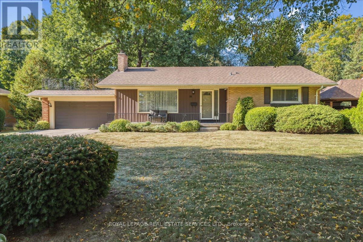 25 Regency Rd, London, ON N6H 4A7
