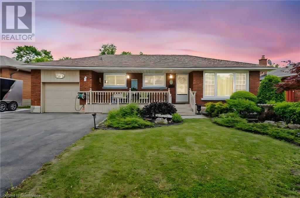 3 Mcnab Dr, Welland, ON L3C 2M7