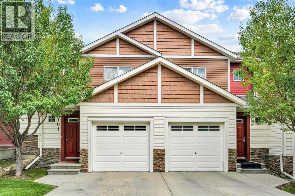101 Pantego Ln NW, Calgary, AB T3K 0T1