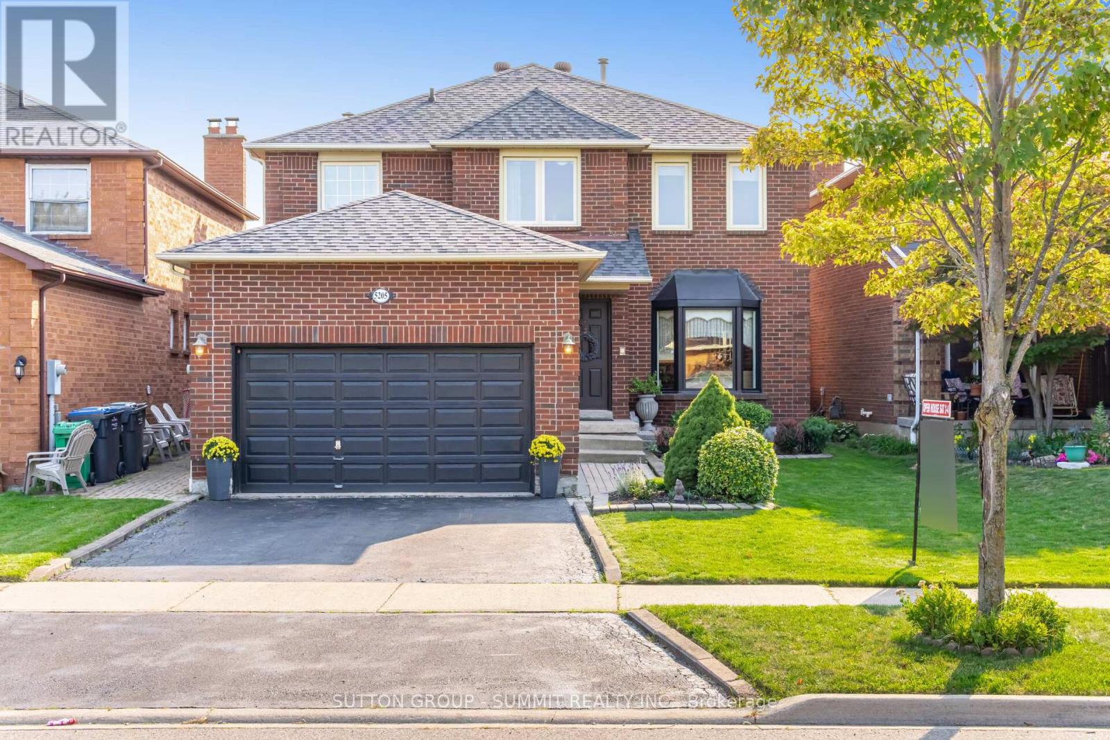 5205 Swiftcurrent Trl, Mississauga Hurontario, ON L5R 2H9