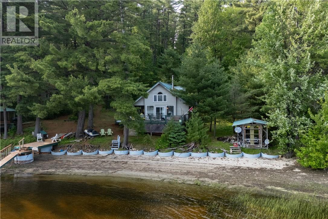 201 Wolseley Bay Rd, Noelville, ON P0M 2N0