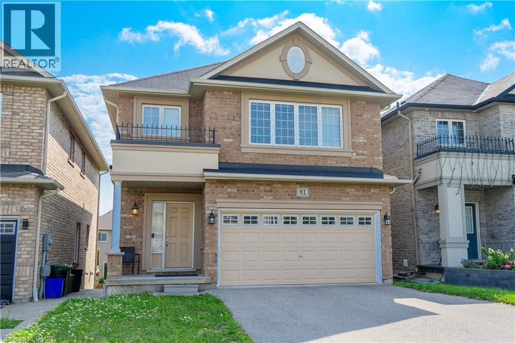 61 Irwin Ave, Hamilton, ON L9K 0E9