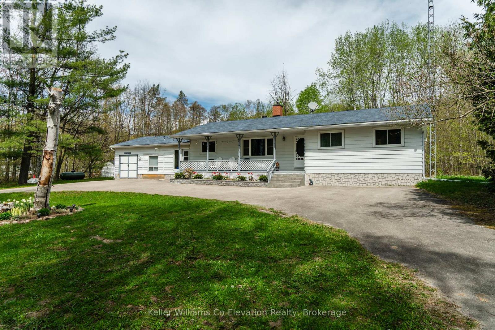 1467 Rosemount Rd, Tay, ON L0K 2C0