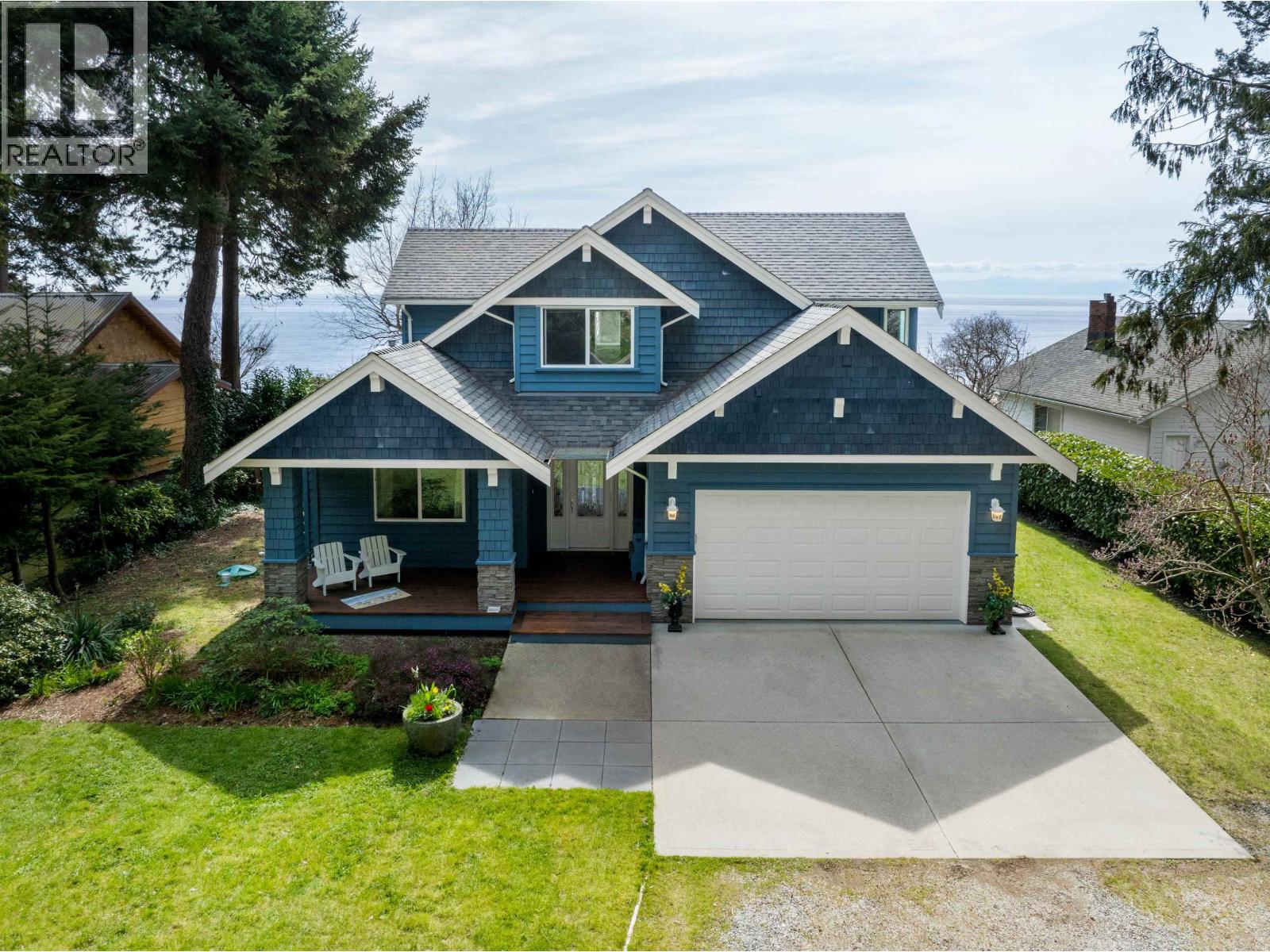 1537 Mccullough Rd, Sechelt, BC V7Z 0A5