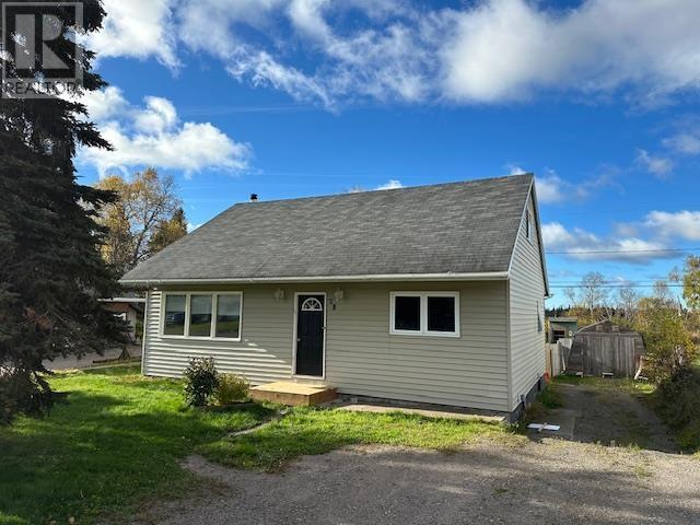 58 Lakeview Dr, Terrace Bay, ON P0T 2W0