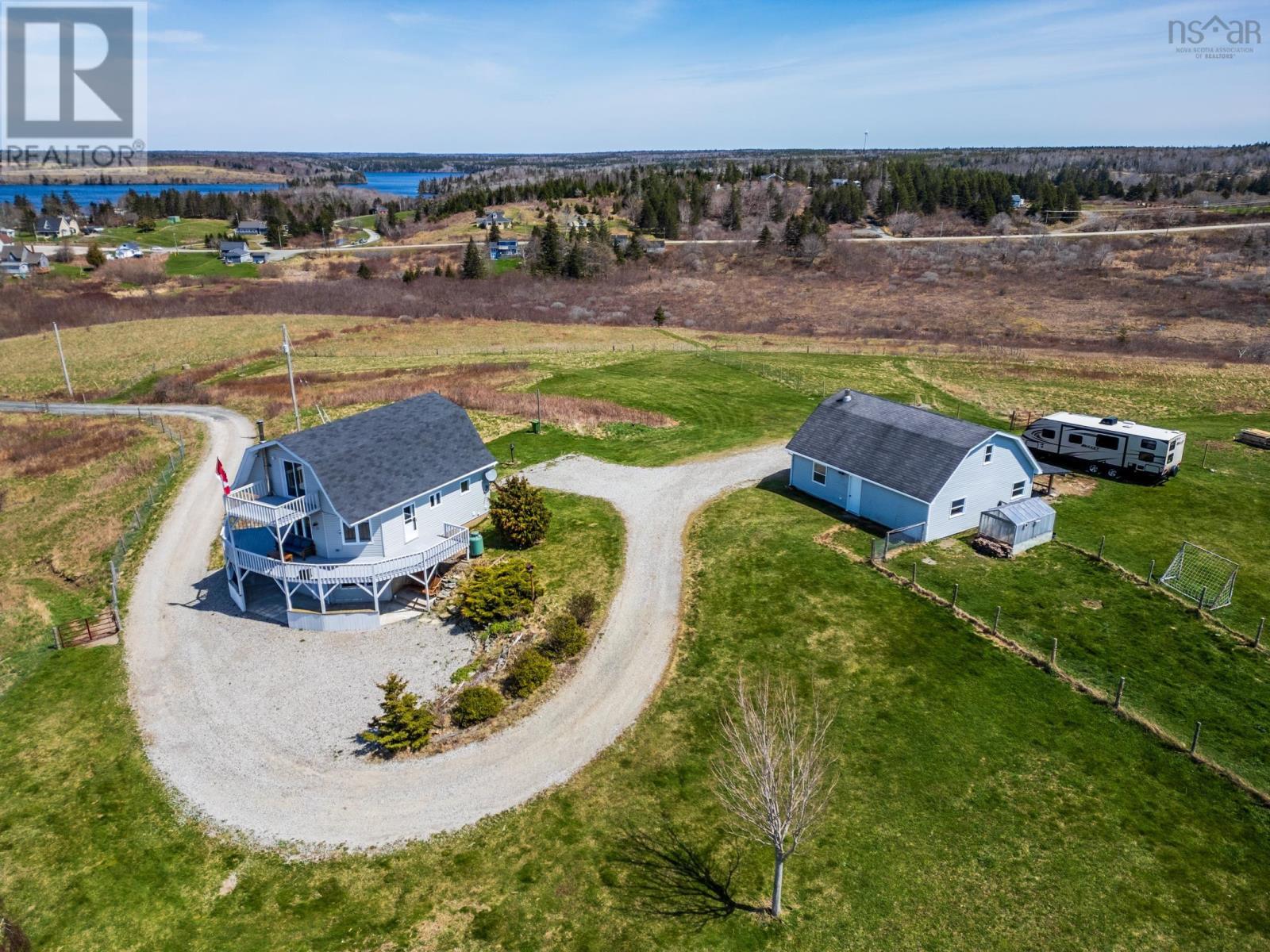 59 Lake Darling Rd, Darlings Lake, NS B5A 5L1