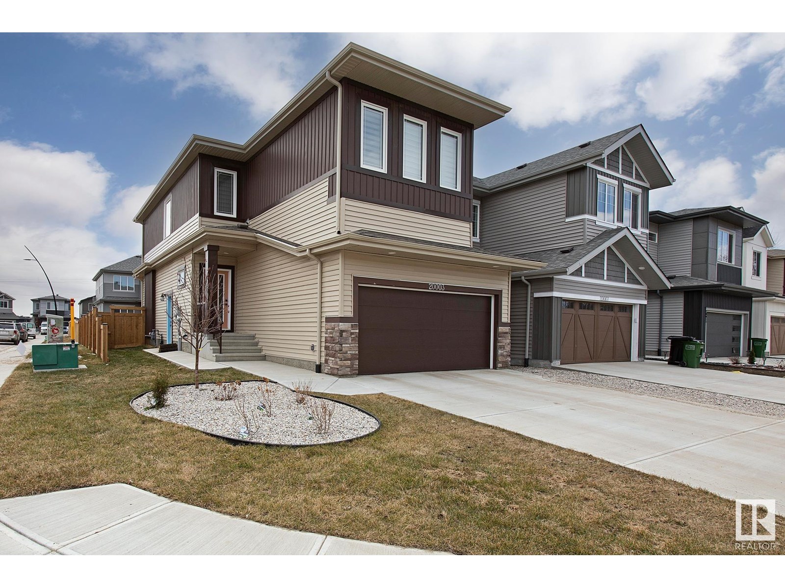 31 Avenue Nw Unit 20003, Edmonton, AB T6M 1N7