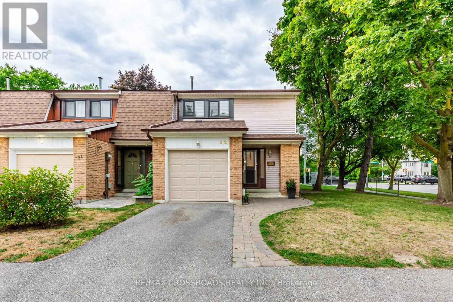 22 260 Avenue Rd, Richmond Hill, ON L4C 5G6