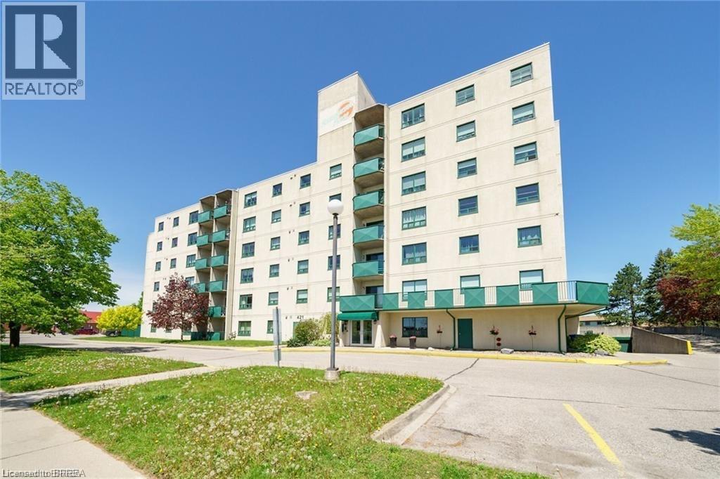 421 Fairview Drive Unit 101, Brantford, ON N3R 7M3